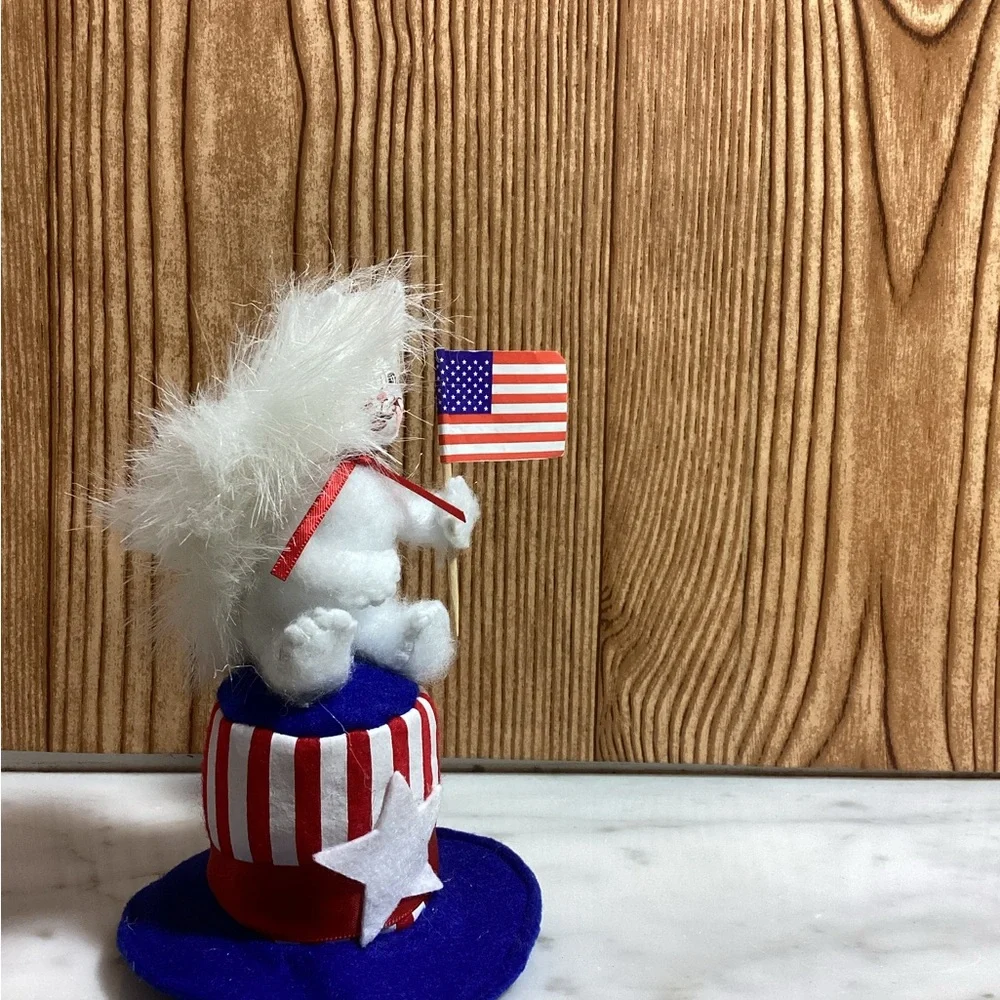 Annalee Patriotic Cat Figurine with American Flag